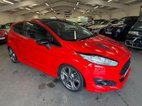 2015 Ford Fiesta 1.0 EcoBoost 140 Zetec S Red 3dr HATCHBACK PETROL Manual