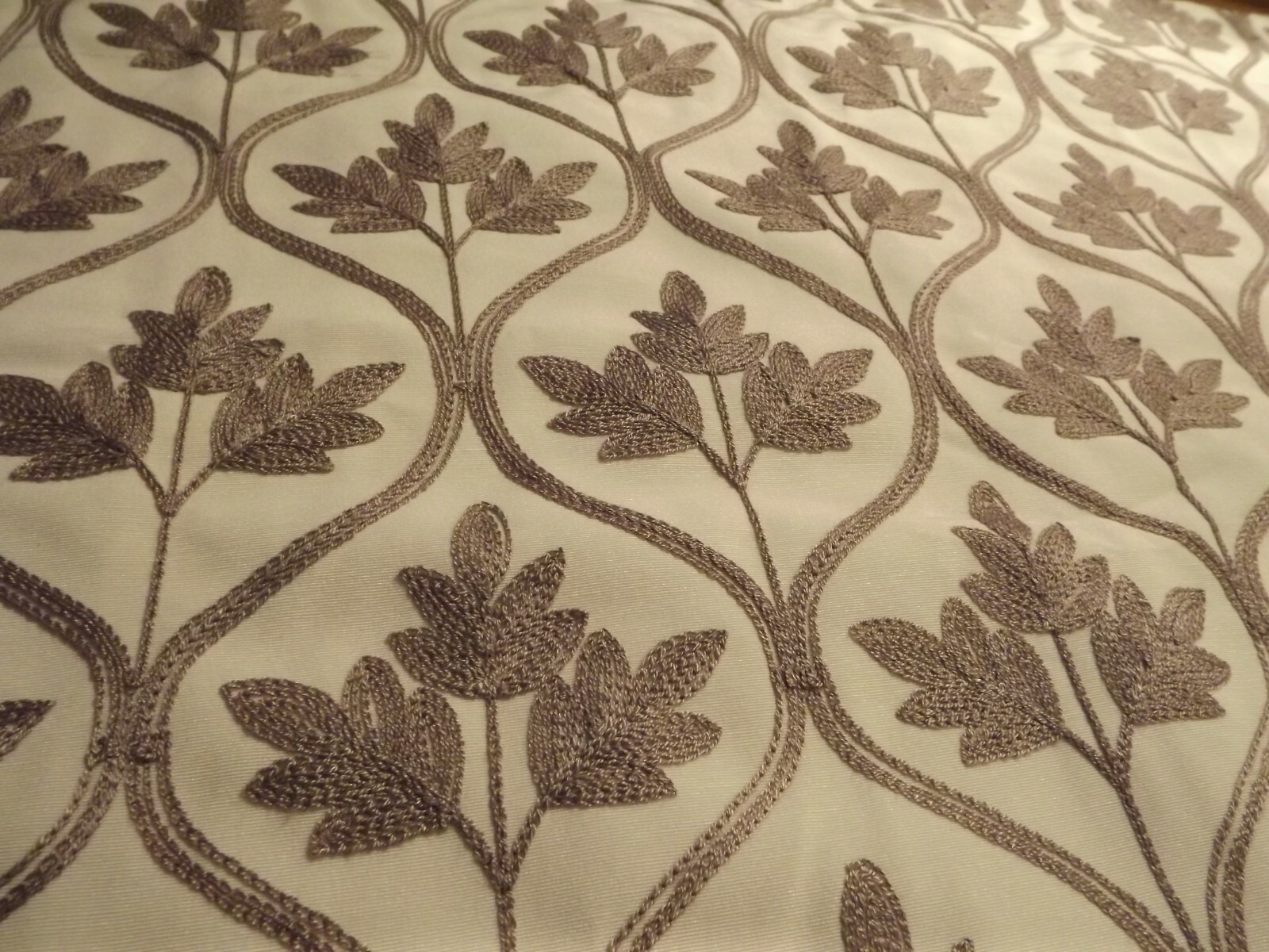 NEW TIWLL & BIRCH lined VALANCE embroidered leaves TRELLIS PATTERN 52Wx19