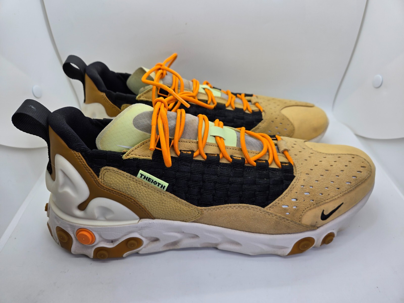 Nike React Sertu THE10TH Shoes Mens 10.5 Club Gold Wheat