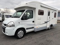 Lunar Fivestar 4 berth 2006 **NOW SOLD**