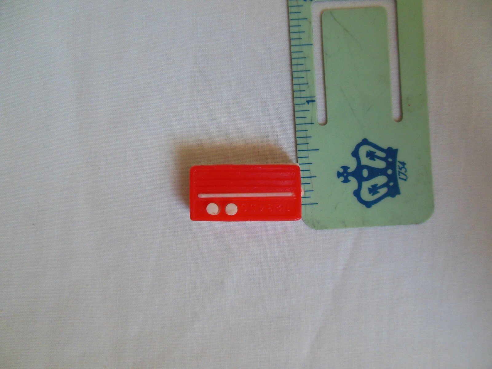 Vintage Ideal Tressy Cricket Red/White Transistor Radio for 'Mad Music' outfit