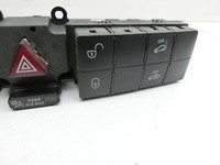 Mercedes CL203 C200K 04-08 Schalter Sitzheizung ZV ESP PDC Off Warnblinkschalter Mercedes CL203 C200K 04-08... Vorschau 2