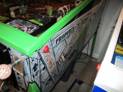Elvira SCARED STIFF Bally PINBALL MACHINE  - beautiful!