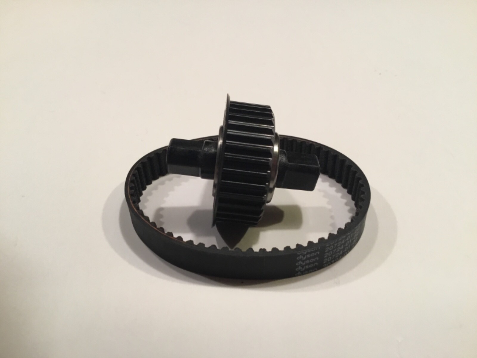 New Dyson DC41/DC65/UP13/UP14/UP20 Brush Spindle&Belt Driven New Dyson DC41/DC65/UP13/UP14/UP20 Brush Spindle&Belt Driven