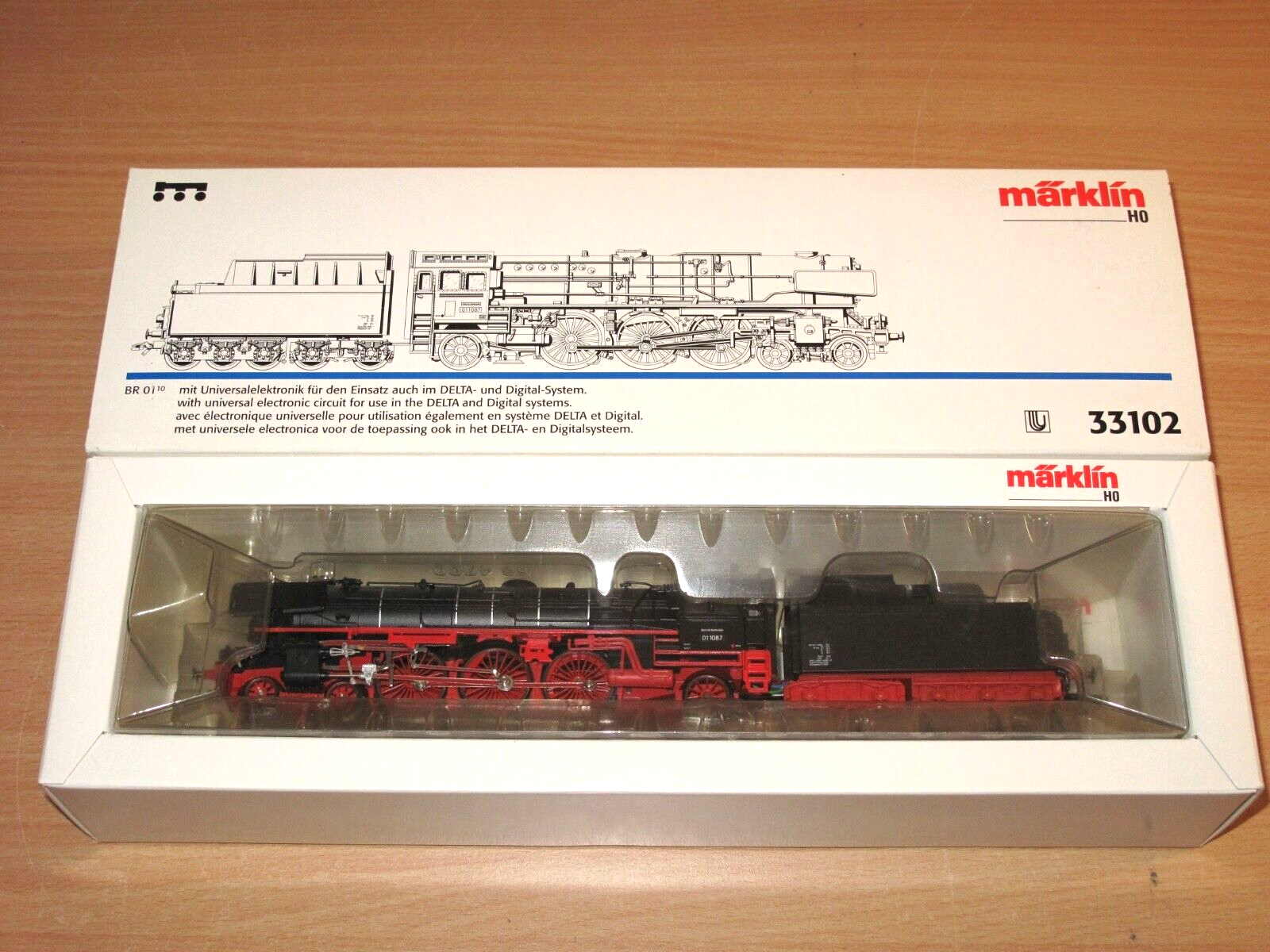 MÄRKLIN 33102 H0 Steam Locomotive BR 01 1087 In Top