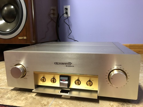 Pristine vintage Pioneer EXCLUSIVE C7 stereo pre amplifier. MEGA RARE!!!!!