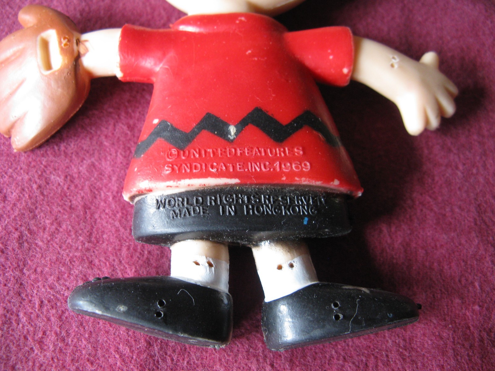 1969 CHARLIE BROWN BENDABLE FIGURE / Peanuts