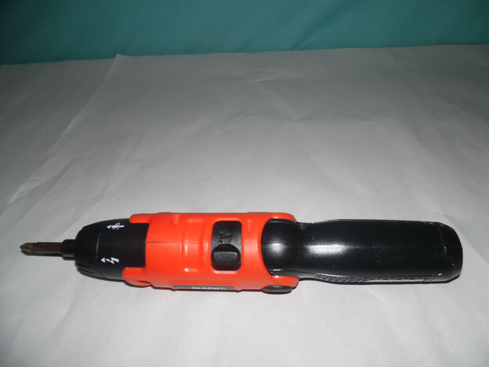 BLACK+DECKER Li2000 Cordless Rechargeable Screwdriver