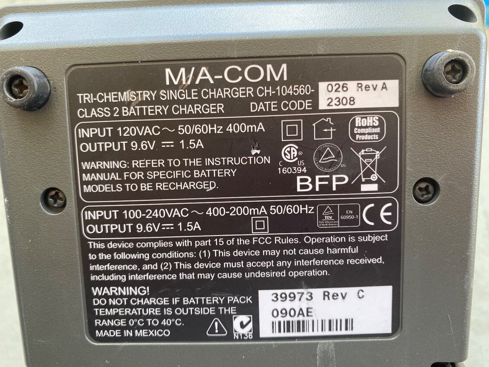 MaCom Tri-Chemistry Rapid Charger CH-104560 for P7100/P7200 Ch-104560-026