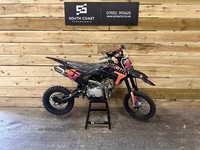 STOMP Z3R-140 PIT BIKE BRAND NEW MAIN DEALERS