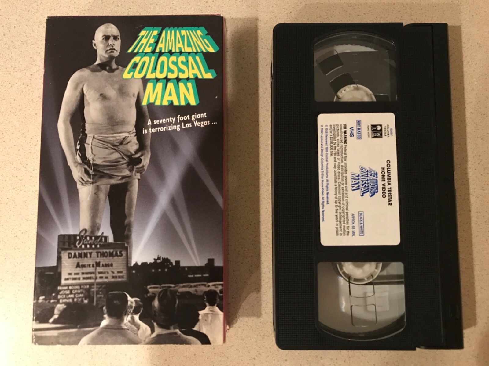 その他 Amazing Video Collection: Man Against Nature [VHS] The Amazing Video Collection: Incredible Rescues (Video 1996