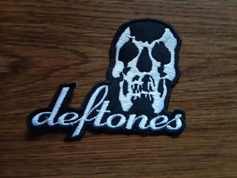 DEFTONES + LOGO ,IRON ON WHITE EMBROIDERED PATCH
