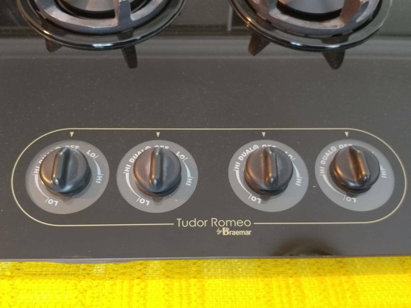 As Good As New Braemar Gas Stove Top Cooker Black Gas 4 Burner