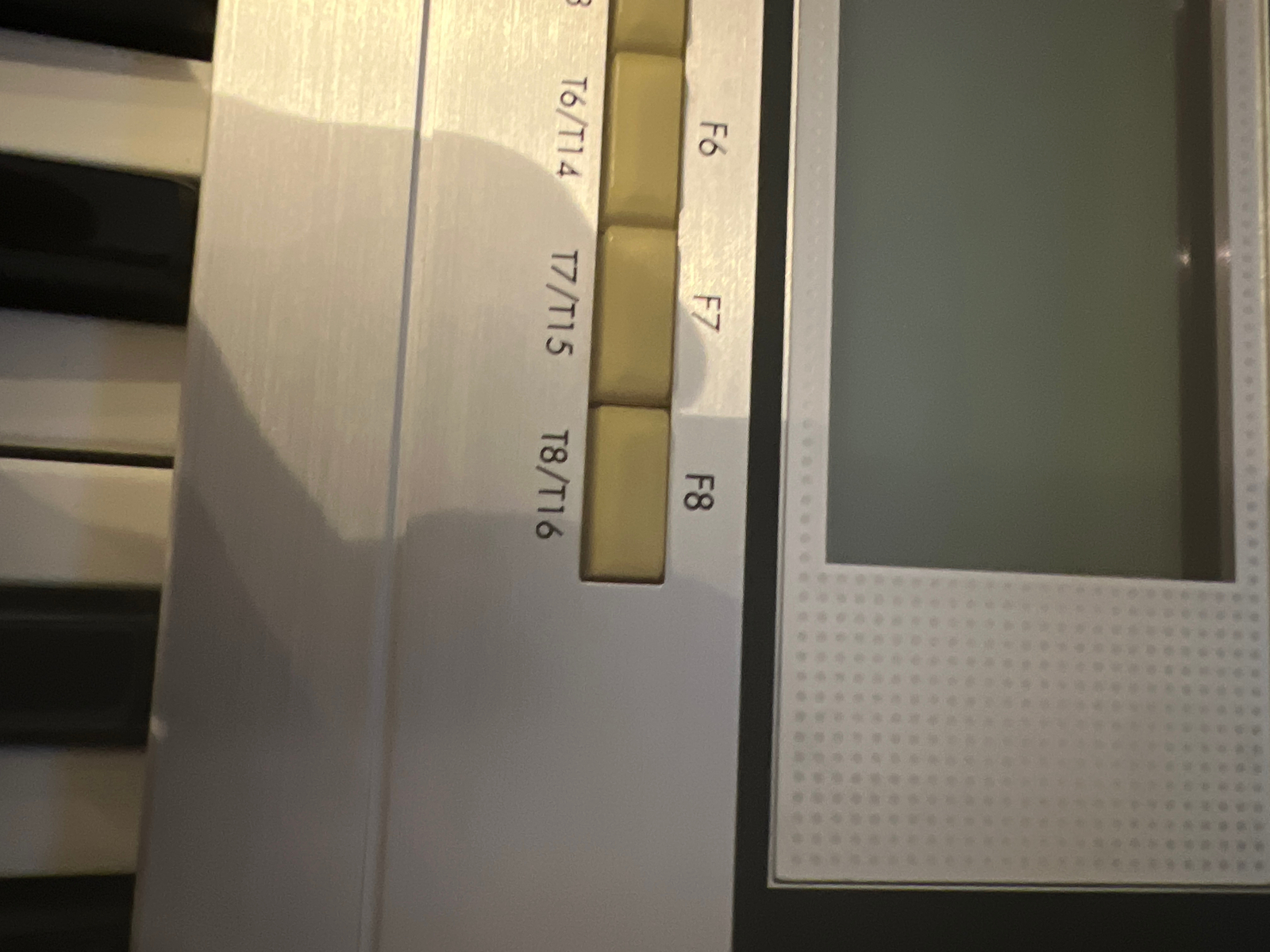 KORG TRITON Le 61 Key Synthesizer Keyboard Music Le61 Silver KORG TRITON Le 61 Key Synthesizer Keyboard Music Le61 Silver