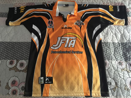 wests tigers 2005 signed jersey
