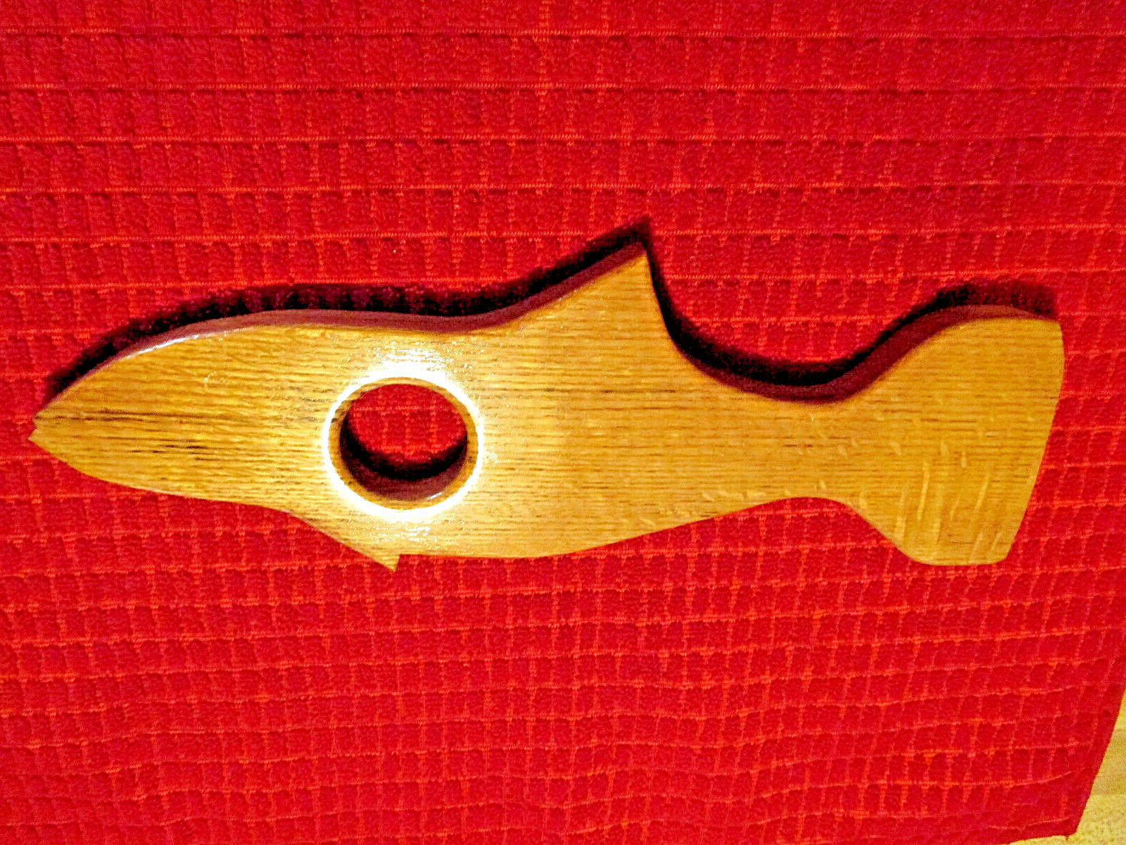 Wooden Fish Design Wine Bottle Balance Holder ~ Excellent - Preowned - Unique!