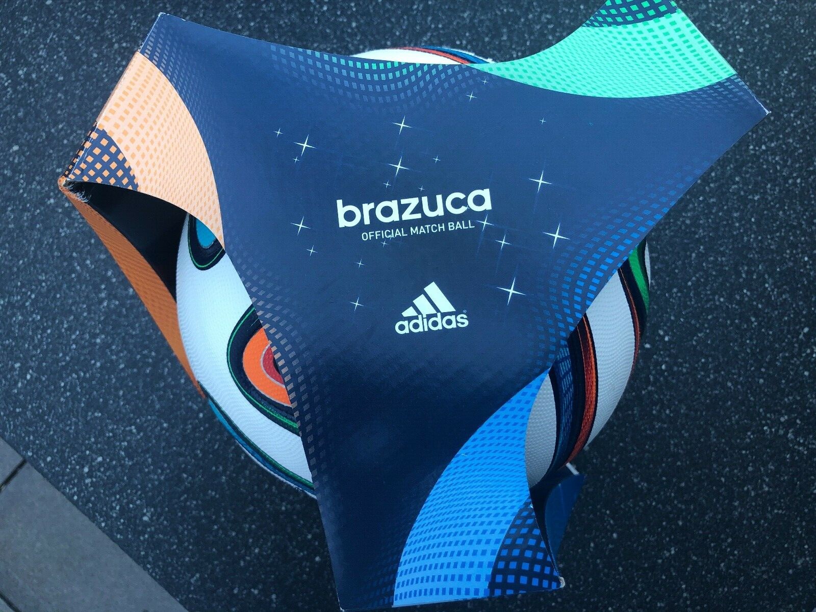 Adidas Matchball Brazuca WM 2014 Brasilien Fussball Official  OMB Ball OVP Neu