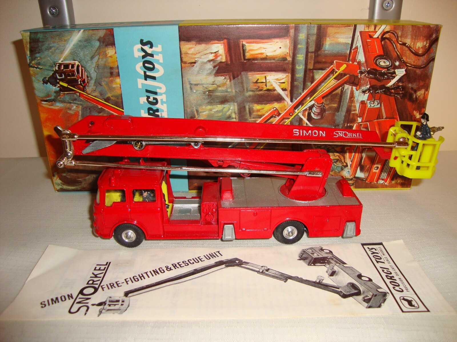 corgi major ミニカー サイモン スノーケル 消防車 1127 Vintage CORGI Major Toys- Simon Snorkel Fire Engine #1127