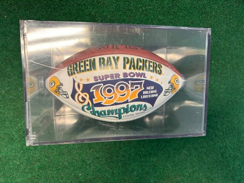 NFL ボール Amazon.com: Super Bowl XXXIX Wilson Official Game Football