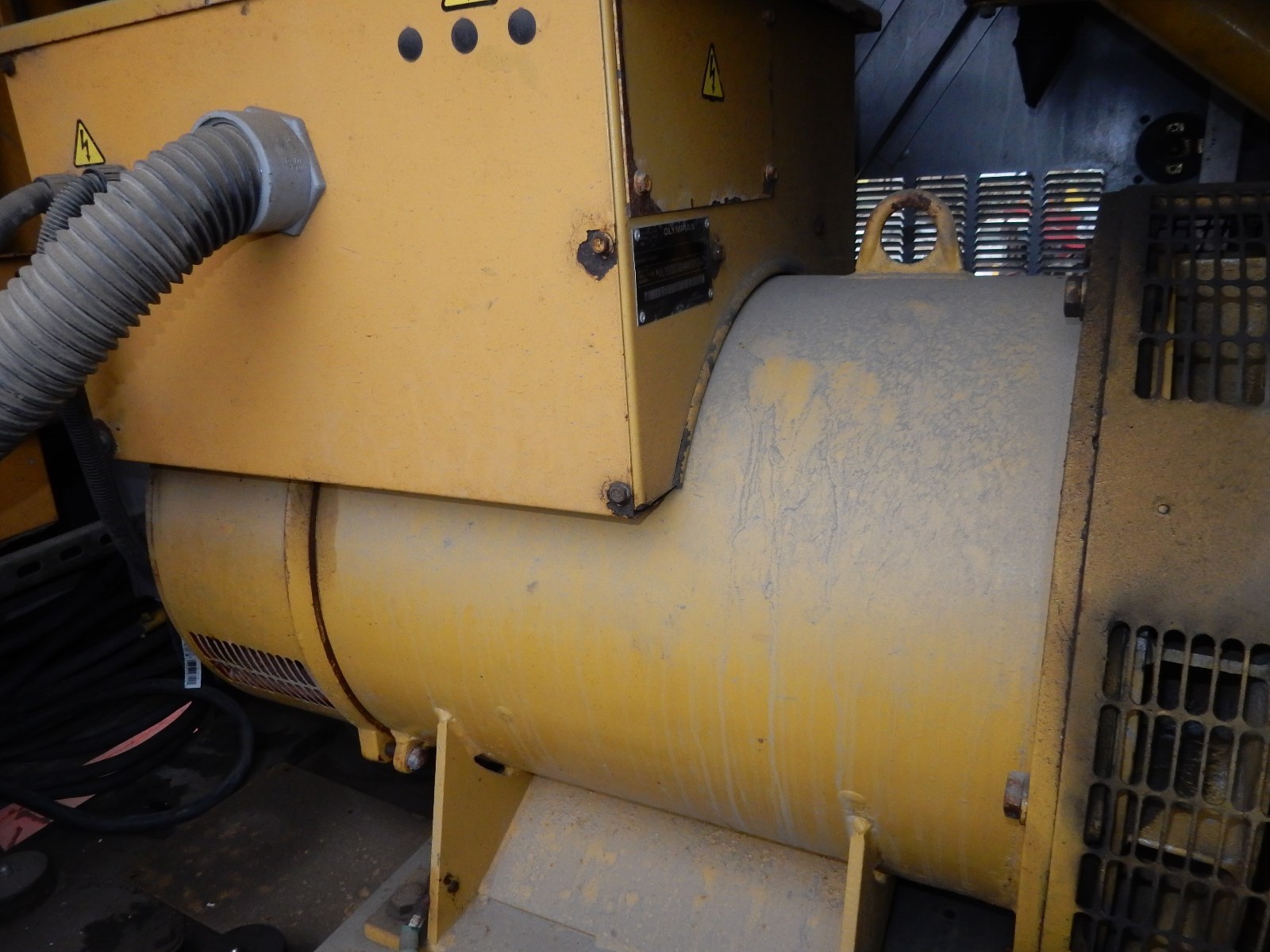 2004 CAT D200P4 200kW  Diesel Generator 240V 3-Phase 4320 Hours