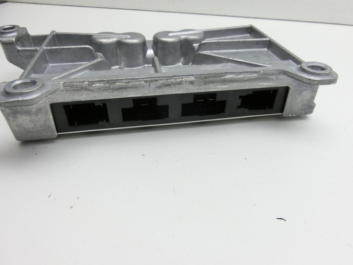 BMW 5er GT F07 09-13 Steuergerät SG HSR Hinterachslenkgetriebe BMW 5er GT F07 09-13 28.03.2011 6796393... Bild 3