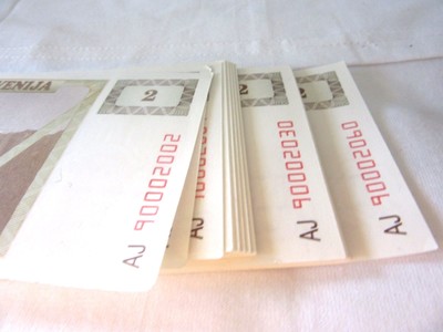 LOT OF 59  SLOVENIAN BANKNOTES, REPUBLIKA SLOVENIJA 2 TOLARS -GOOD CONDITION