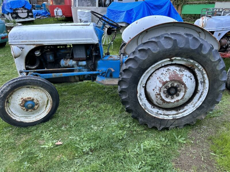 Antique 1948-1952 Ford Tractor 8N Farm Equipment Field Agriculture Vintage Old