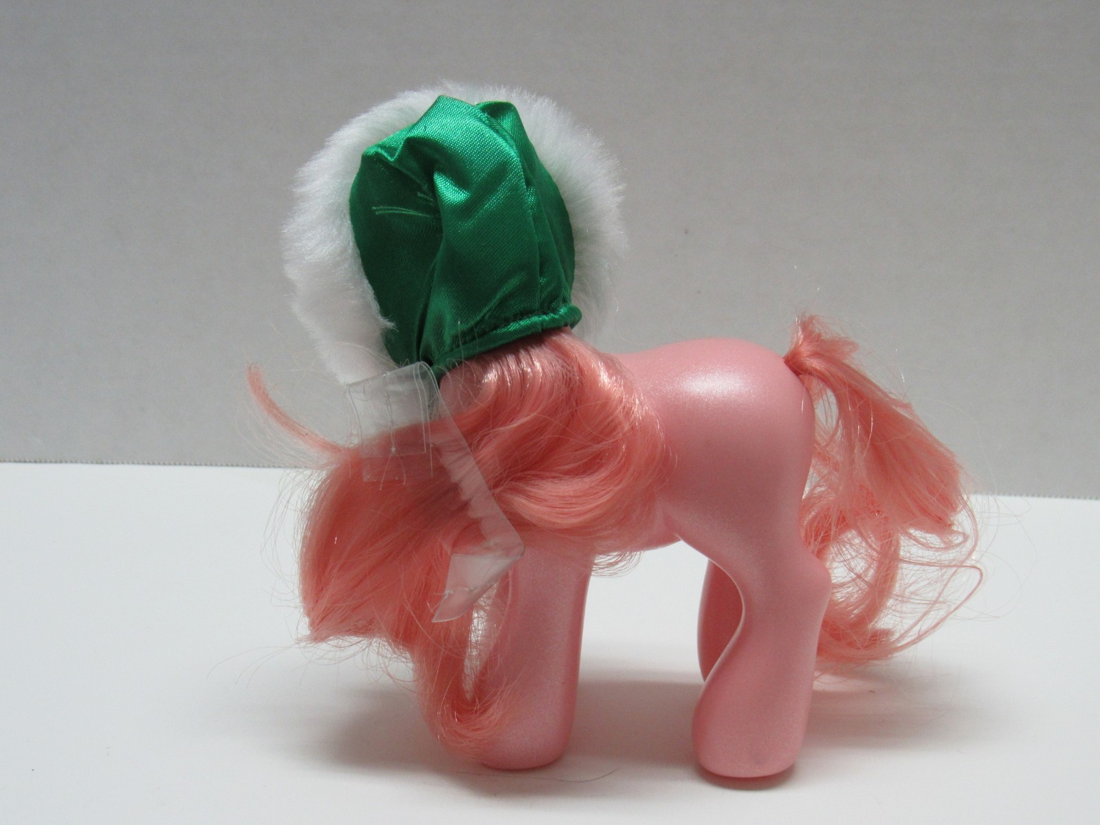MY LITTLE PONY G3 2005 TARGET EXCLUSIVE WINTER PONY SNO - GLO + ACCESSORIES