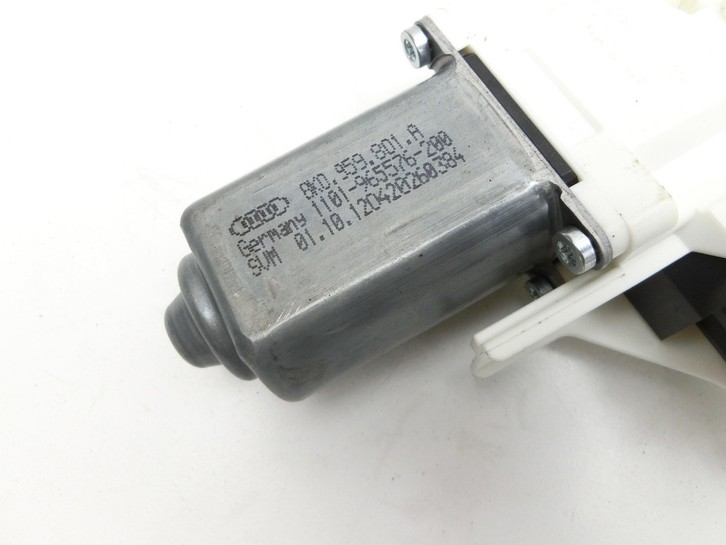 Audi Q7 4L 09-15 Fensterhebermotor Links Hinten Audi Q7 4L 09-15 22.10.2012 8T0959801B 8K0959801A 1101-965576-200... Vorschau 3