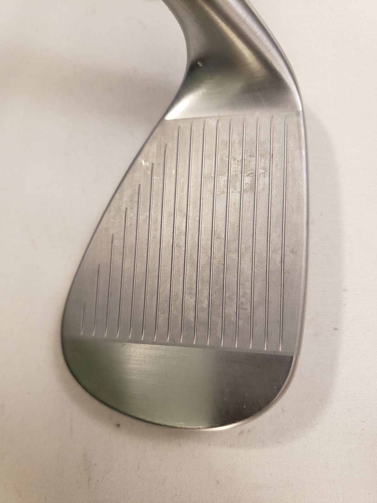 Used Titleist Vokey SM10 - Gap Wedge 46* - 10* B - F Grind - Tour Chrome - RH