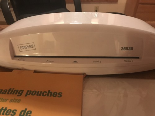 Staples Laminator Hot/Cold 26530 NEW Plus New Box Of Sheets