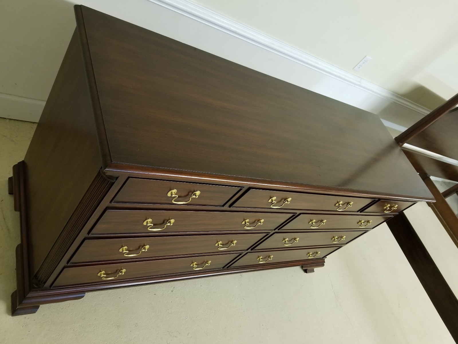 HENKEL HARRIS DRESSER CHEST NO 166 HAS COLUMNS MAHOGANY II
