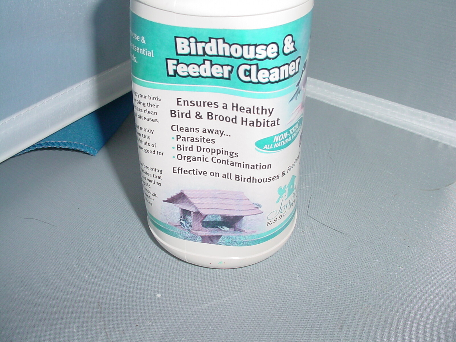 Songbird Essentials Bird Feeder and Birdhouse Cleaner