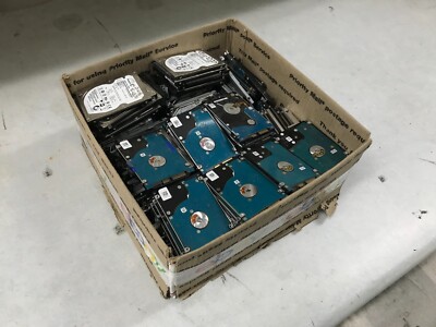 (Lot of 100) 2.5'' SATA Non-Working Hard Drive for Parts/Gold Scrap AS IS HD889DS