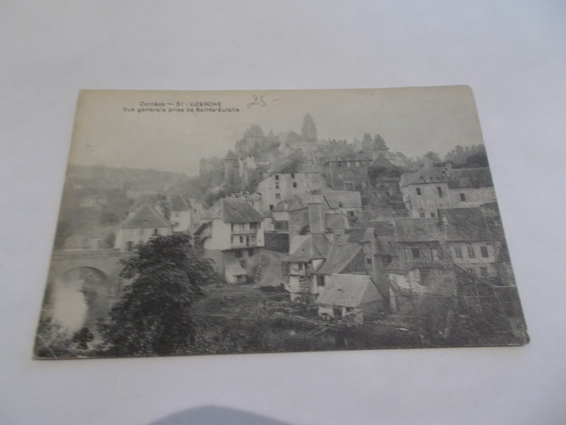 19 Uzerche Correze Vue Generale Prise Ste Eulalie Maisons Gros Plan  NÂ° Dos
