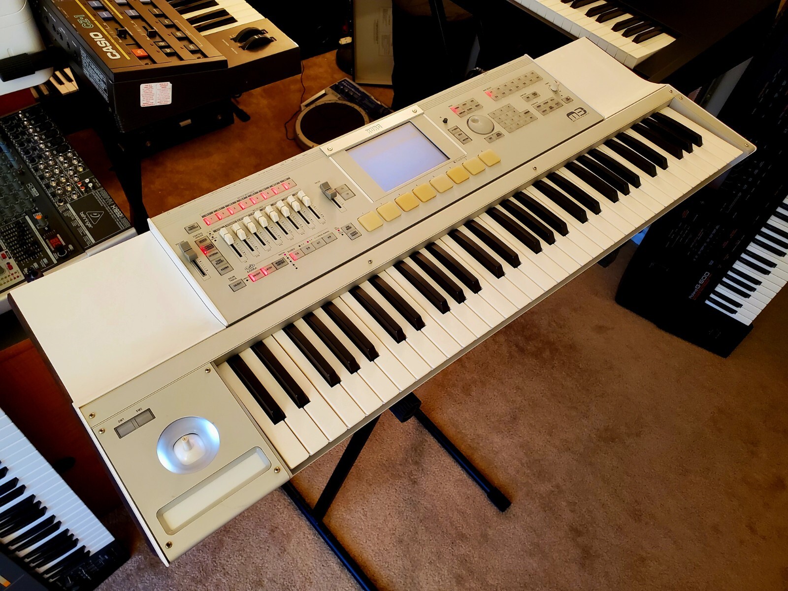 Synthesizer In Amazing | Korg M3 61 Workstation Keyboard