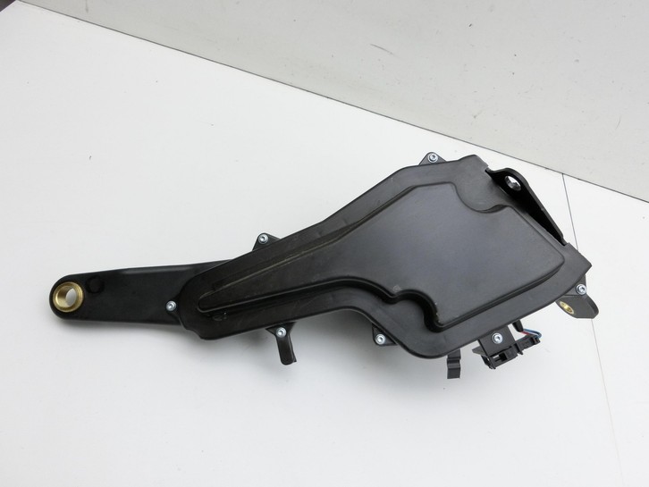 Audi A5 8F Cabrio 09-12 Stellmotor für Verdeckklappe Lager Links Audi A5 8F Cabrio 09-12 25.08.2011 gebraucht Vorschau 3