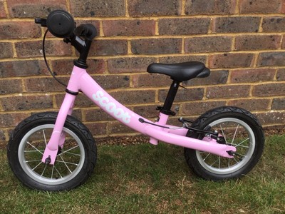 scoot balance bike pink
