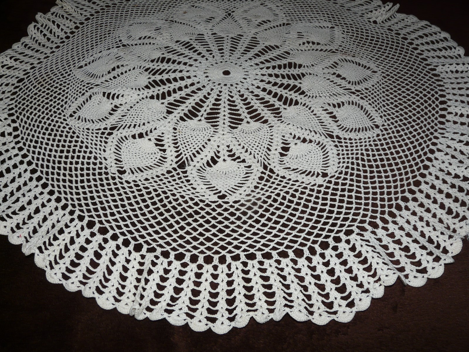 Vintage Hand Crochet Lace Round Table Topper ~  Small Tablecloth 26
