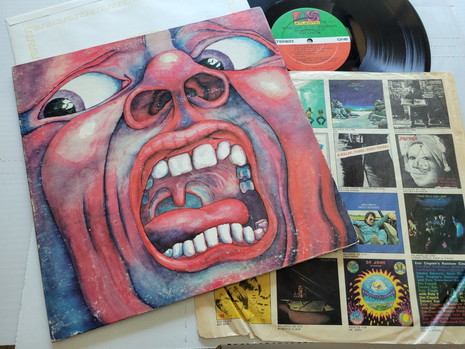 [レコード] In the Court of Crimson King LP King Crimson - In The Court Of The Crimson King - Amazon.com