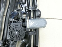 BMW E46 318CI 03-06 Cabriolet Fensterhebermotor mit Fensterheber Links Hinten BMW E46 318CI 03-06 03.06.2004... Vorschau 2