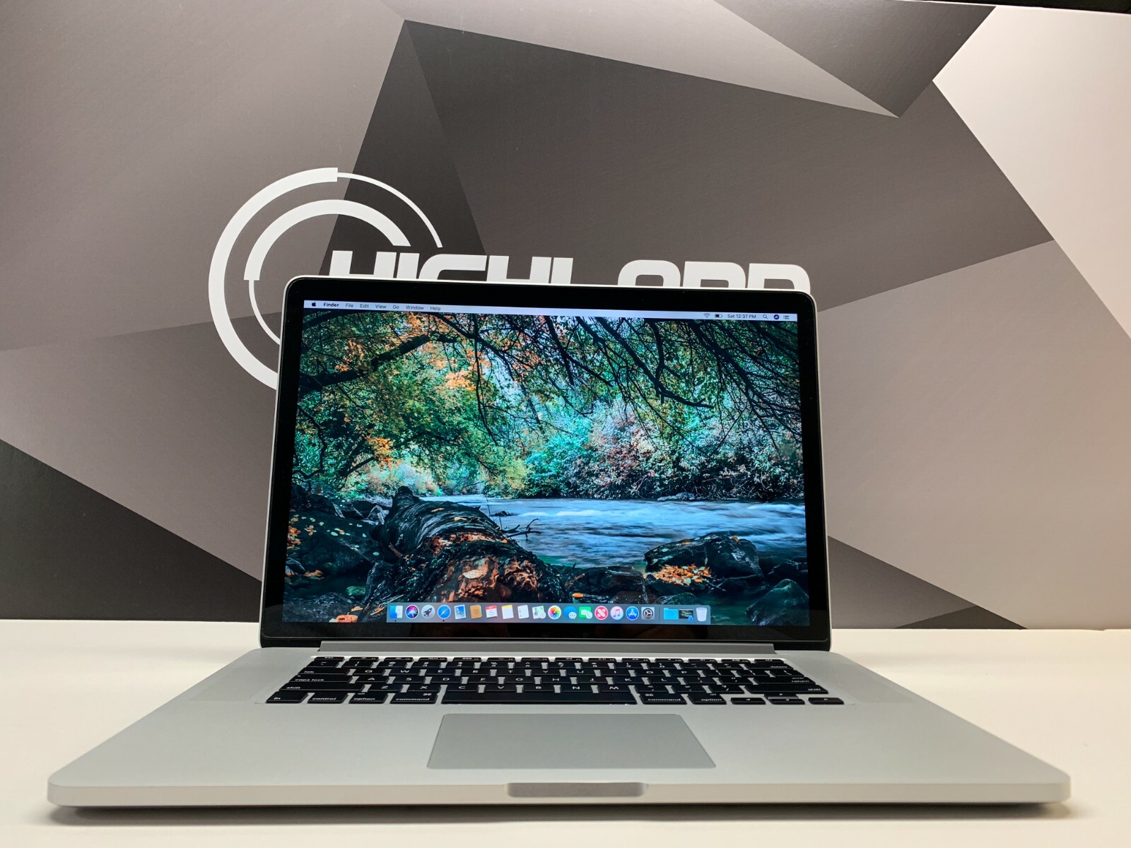 Macbook air 13 2020 m1. Apple macbook pro 13 2022. Ноутбук эпл последняя модель. Apple macbook pro 15 2019. Apple macbook pro 16 retina.