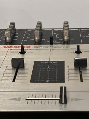 Vestax PMC-05 PRO 2 II DJ Turntable Mixer Professional