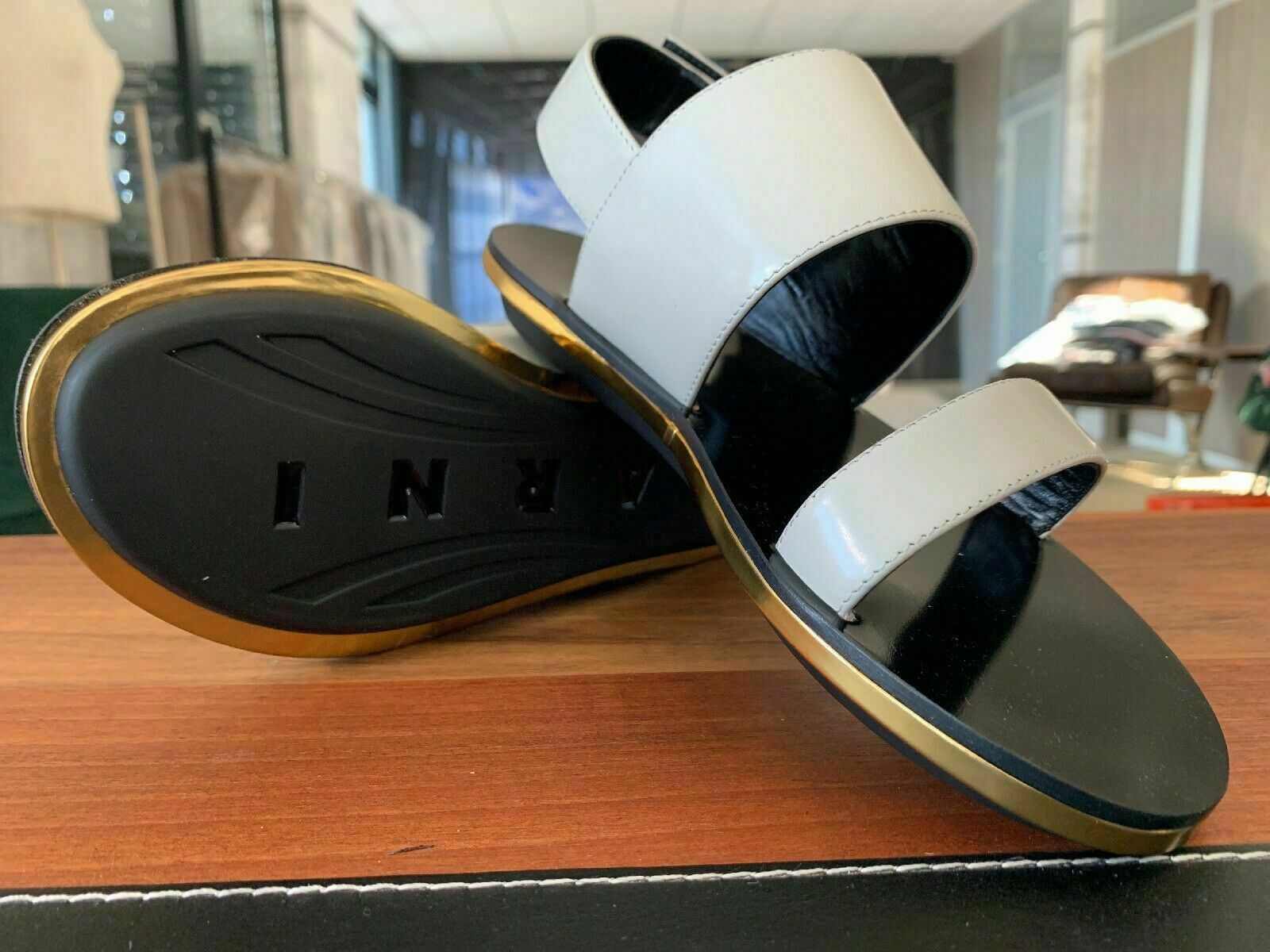 MARNI MARNI ICONIC CULT LEATHER SANDALS FLATS SLIDES BUCKLE SANDALEN SCHUHE SHOES 37