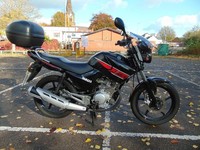 Yamaha YBR125 2012 low miles learner commuter superb lightweight MOT top box
