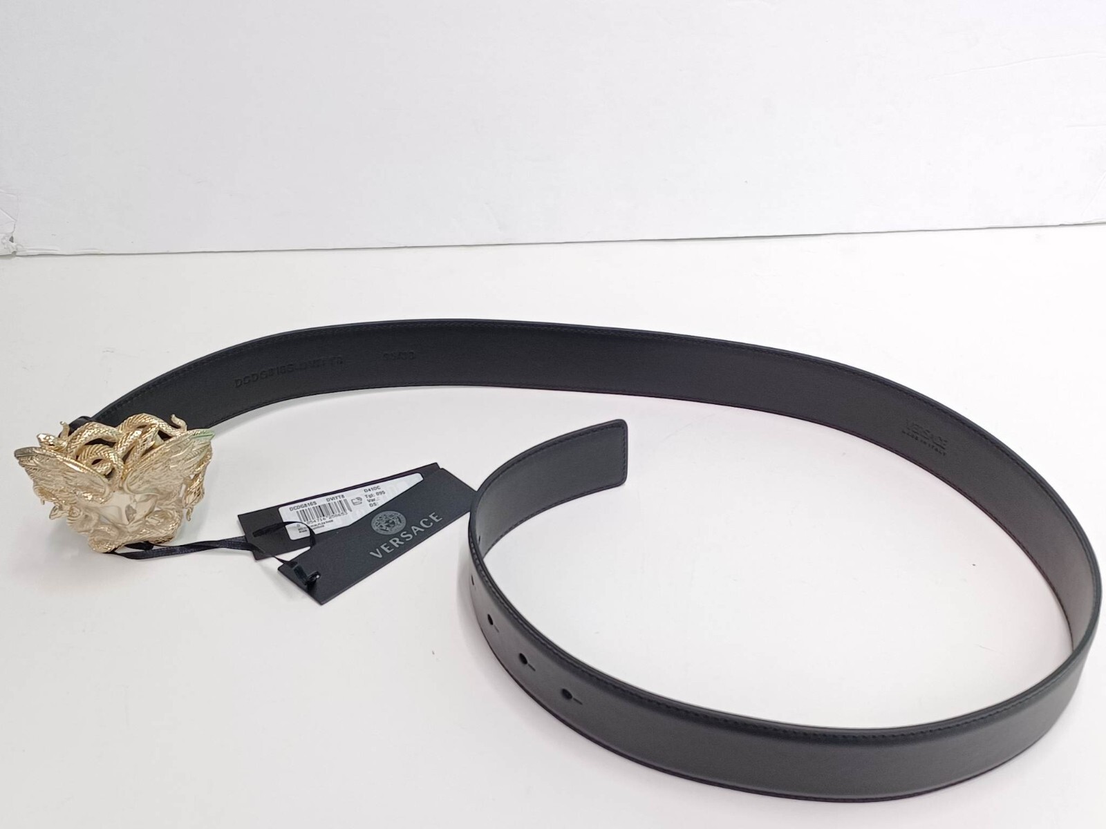 Pre-owned Versace Gold Leather With Gold Buckle Belt