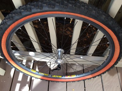 2 hand mountain bikes