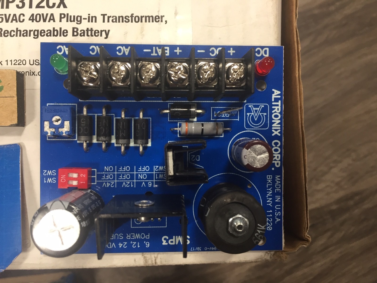 Altronix SMP312CX Kit - SMP3 Power Supply, Transformer, Rechargeable Battery