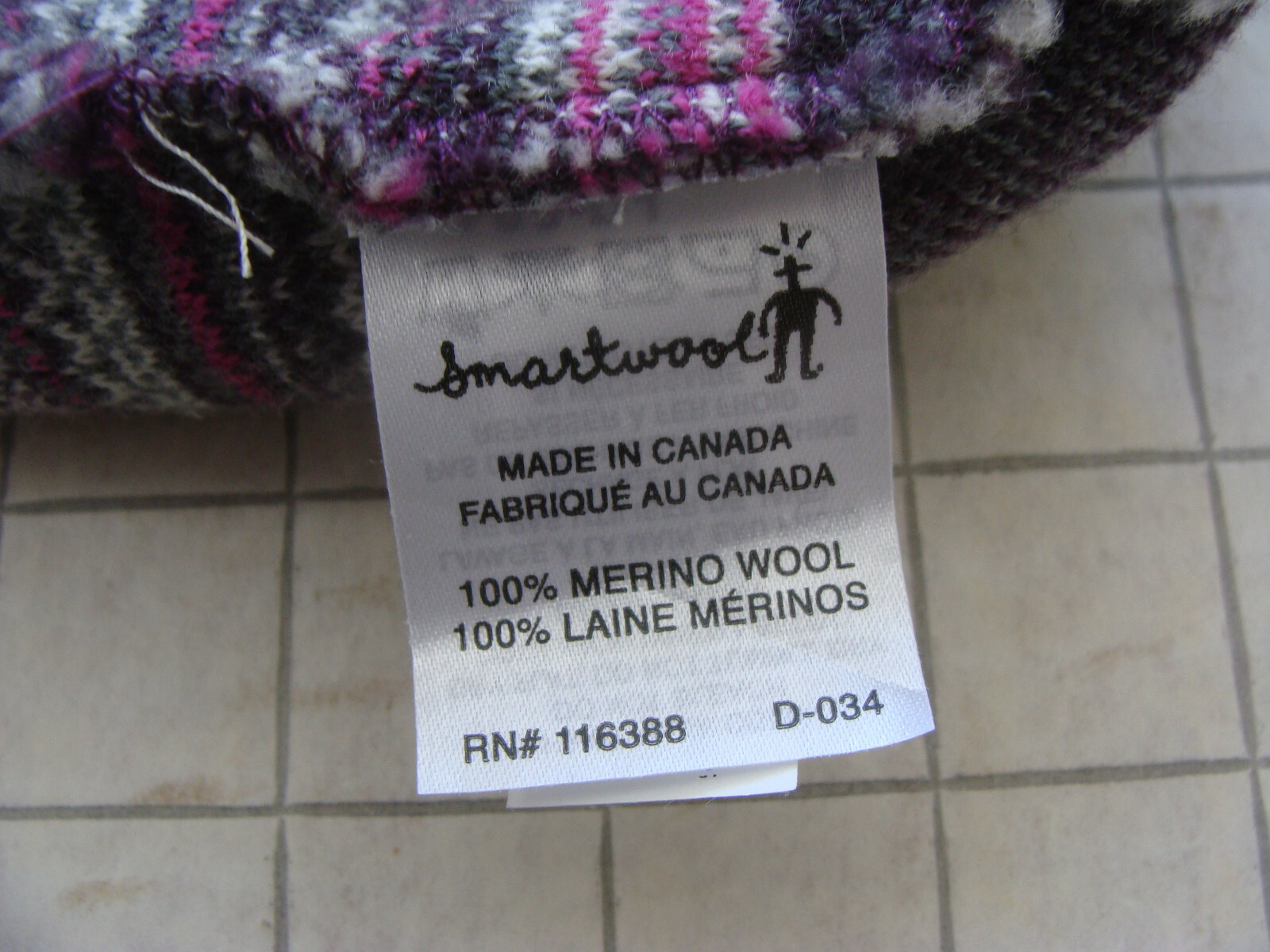 Smartwool HAT & GLOVES Plum Nordic Fair Isle 100% Merino Liner Gloves Beanie EUC