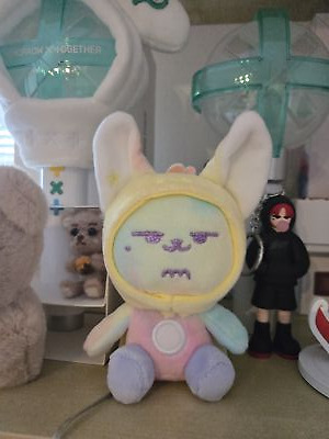 TXT 7th Mini Album The Star Chapter : SANCTUARY POP-UP MD TXT 7th Mini Album The Star Chapter : SANCTUARY POP-UP MD